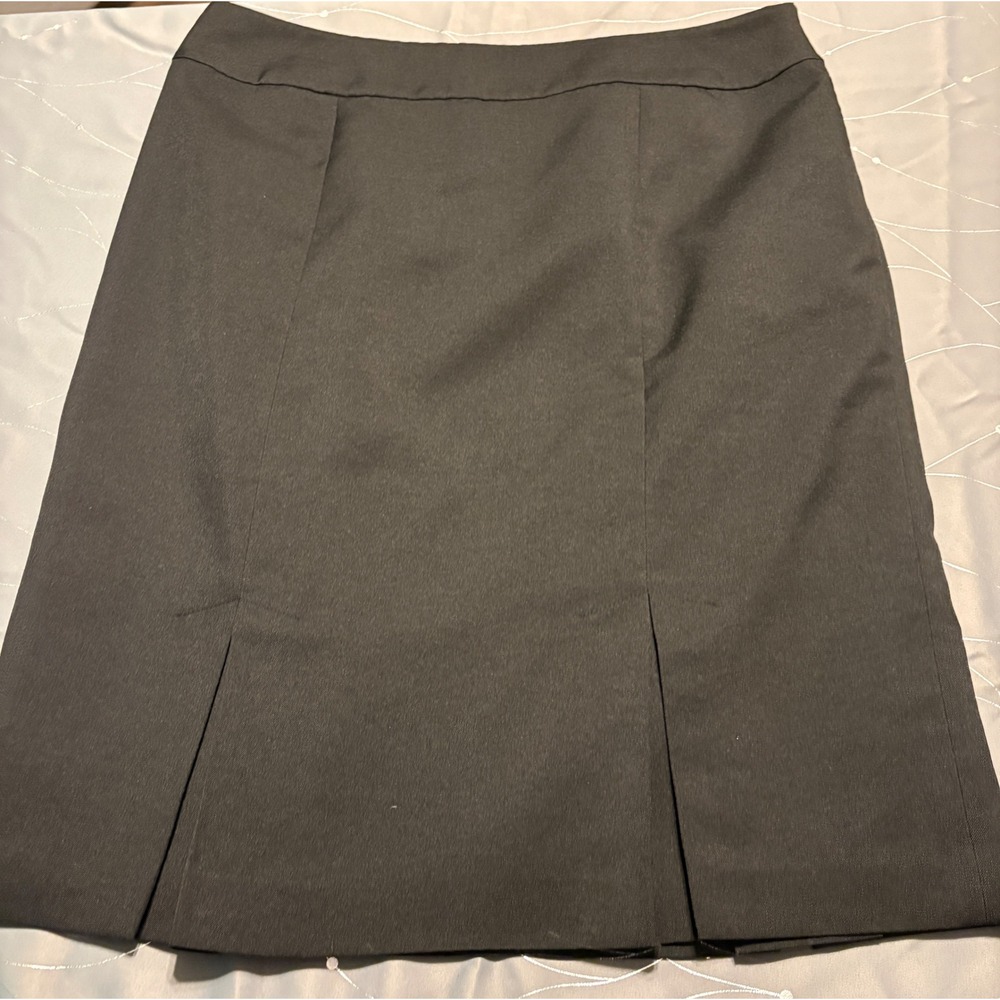 Black Label by Evan-Picone Black Pencil Skirt Size 14 Pleated Hem Professional